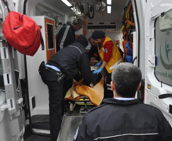 Akyazı'da iki kişi uyuşturucu komasına girdi
