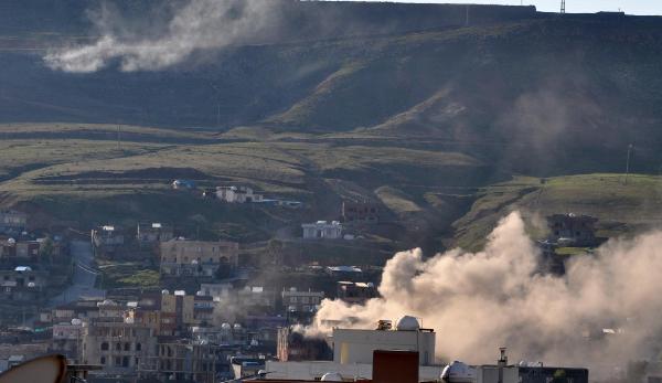 Cizre'de çatışmalar yoğunlaştı, fırın ve market açılmadı