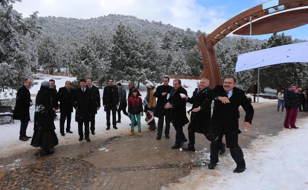 Eroğlu: Bizimle uğraşan o devletler yakında tarih sahnesinden silinir (2)