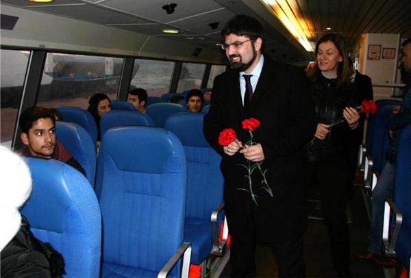 Çanakkale'den Gökçeada'ya deniz otobüsü seferleri başladı