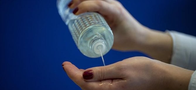 Kolonya üreticileri siparişlere yetişemiyor