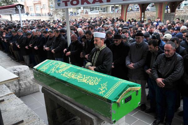 İki arkadaşı aynı kaza ayırdı