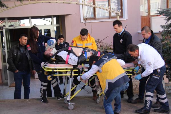 Balkon korkuluğu takarken yüksek gerilime kapılan usta öldü