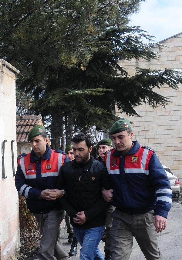 Yaşlı çiftin cinayet şüphelisi torun tutuklandı
