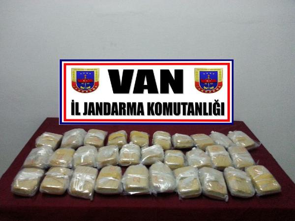 Van'da 16 kilo eroin ele geçti