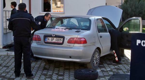 Sapanca'da uyuşturucu hap operasyonu, 3 gözaltı