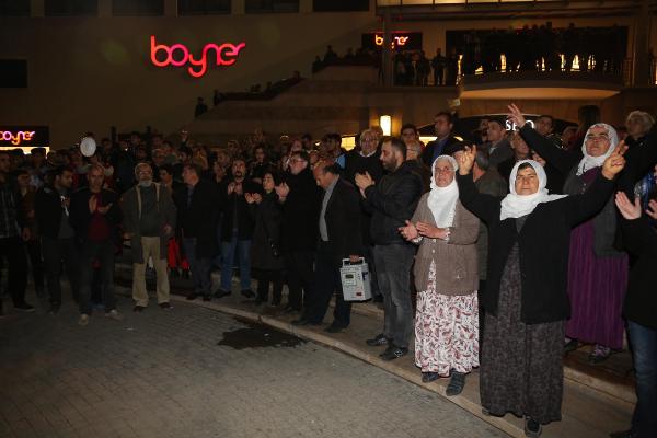 Tencere tavalı Cizre protestosu