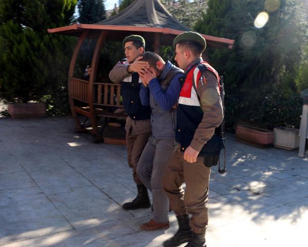 Bıçakla tehdit edip, inşaatta tecavüz etmek istedi