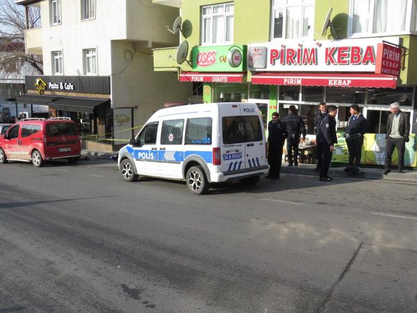 Ataşehir'de silahlı saldırıya uğrayan kişi ağır yaralandı