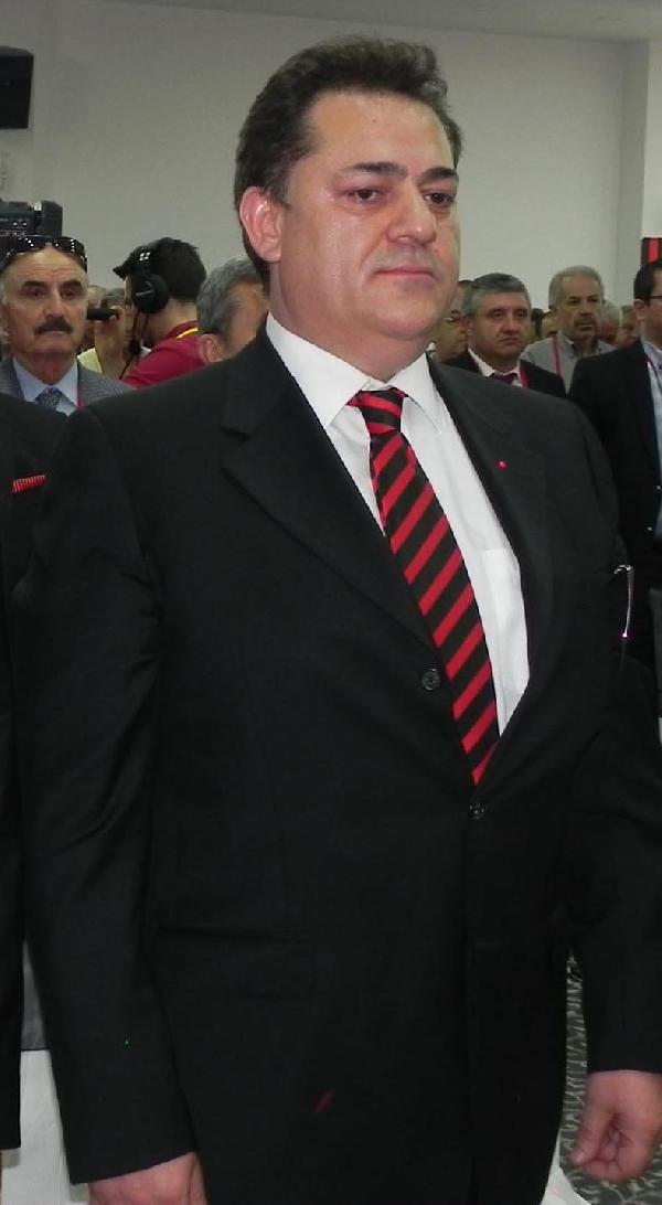 Parasını alamayan kaleci Sinan, eski kulüp başkanı Halil Ünal'dan şikayetçi oldu