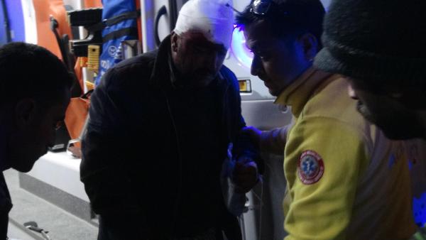 Savaş uçakları Azez'i vurdu, yaralılar Kilis'e getirildi