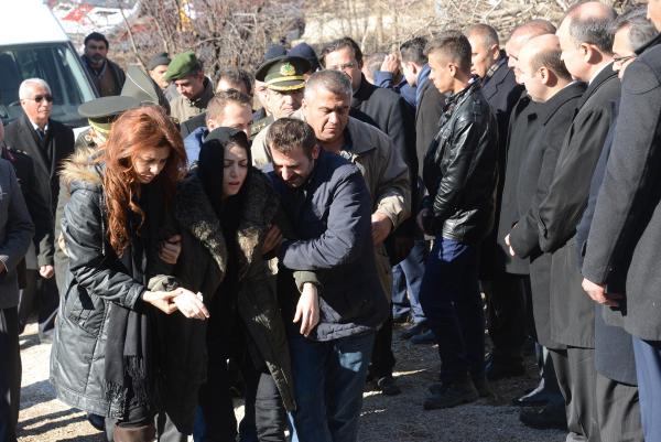 'Bordo Bereli' Yüzbaşı Yaşar'ın şehit haberi, ailesini yasa boğdu(2)