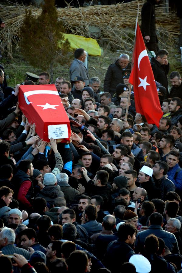 'Bordo Bereli' Yüzbaşı Yaşar'ın şehit haberi, ailesini yasa boğdu