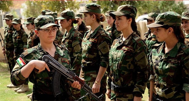 Ezidi kadınlar IŞİD'e karşı silahlandı