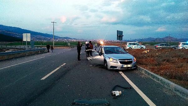 Nurdağı'nda minibüs ile otomobil çarpıştı: 15 yaralı