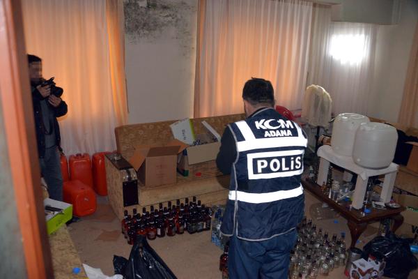İçki imalathanesine dönüştürülen evde sahte viski ele geçirildi