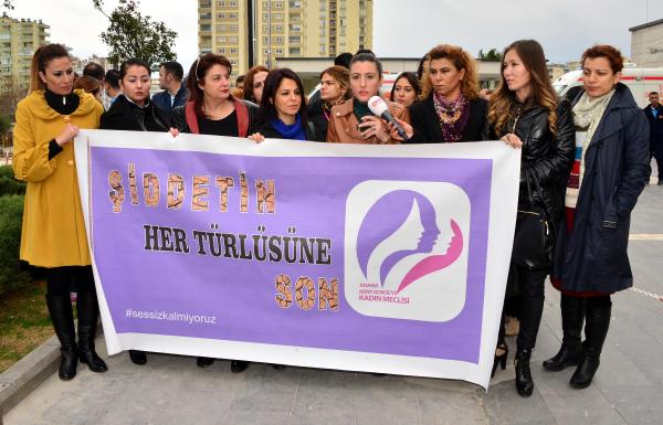 Platonik aşık dayağı Türkan'ı komalık etti (2)