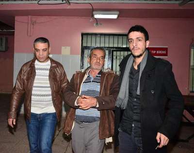 Tartıştığı eşini bıçakla öldürdü