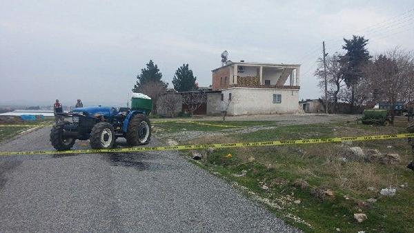 Karkamış'ta traktörle tarlaya giden çift öldürüldü