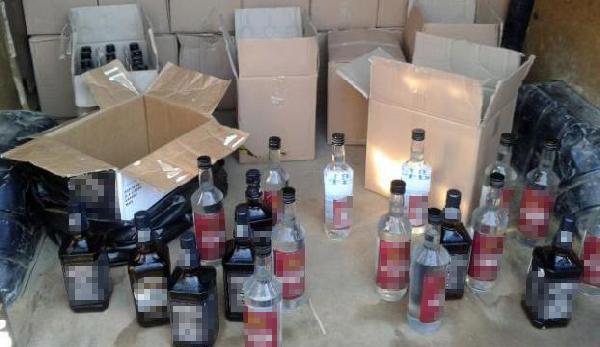 Amasya’da 32 litre kaçak içkiye el konuldu