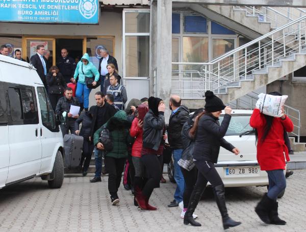 Fuhuş operasyonunda şüphelilerin sorgusu sürüyor