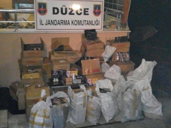 Düzce'de kaçak kozmetik ürünü operasyonu