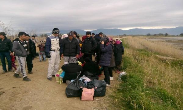 Yük teknesinde 211 mülteci yakalandı