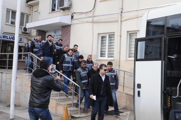 Bursa'da 'Parale' operasyonunda gözaltına alınan 17 kişi adliyeye sevkedildi