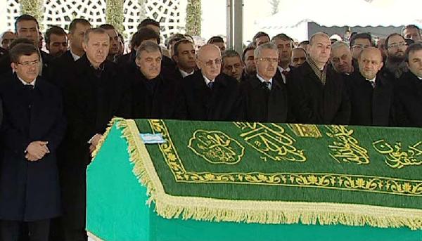 Abdullah Gül'ü acı gününde devletin zirvesi yalnız bırakmadı
