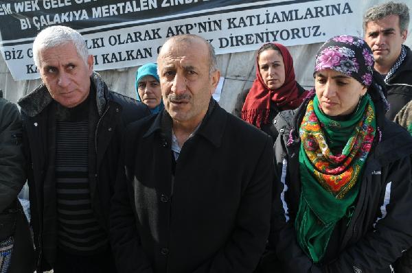 Yüksekova'da 'kepenkler kapanmasın' çağrısı