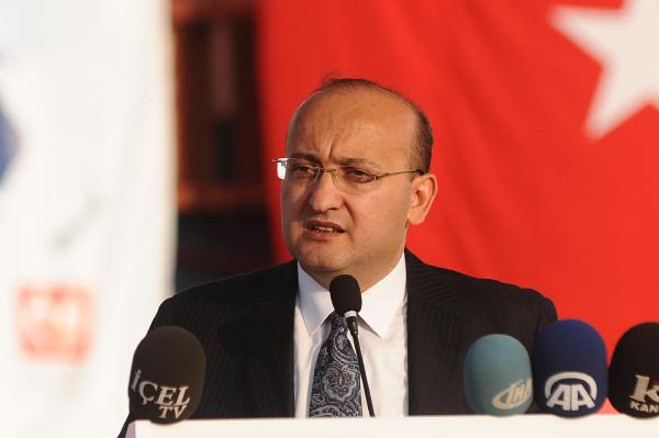 Yemen'e 7 milyon dolarlık yardım taşıyan 'Şefkat Gemisi' Mersin'den yola çıktı