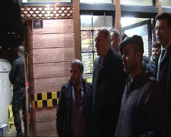 Cumhurbaşkanı Erdogan, taksicileri ziyaret etti