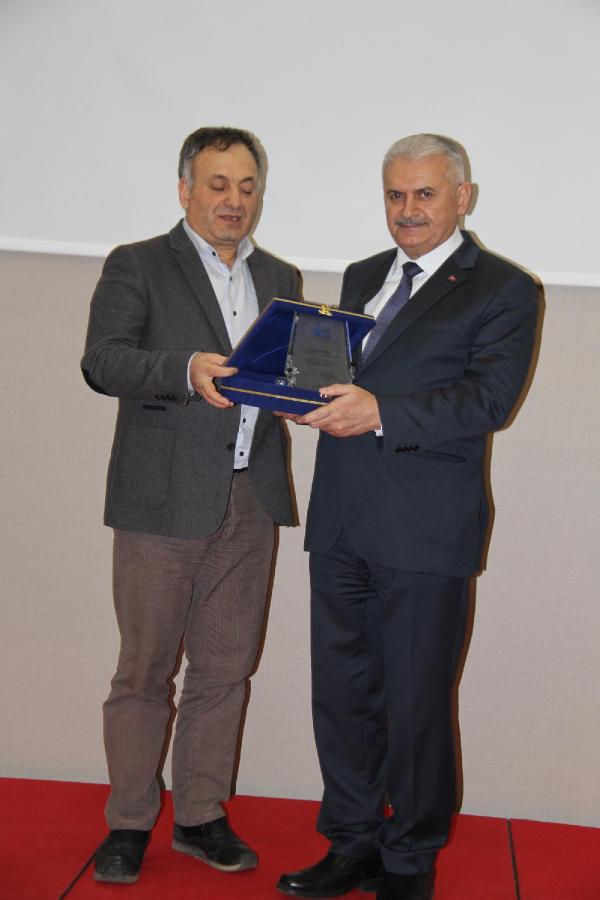 Bakan Yıldırım: Engel bedende değil, zihindedir