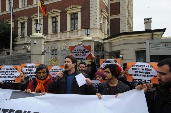 Halkevleri, "Mültecilerin canı üzerinden pazarlık olmaz"