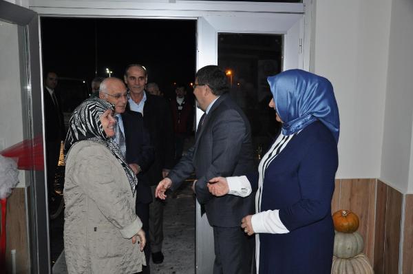 Bilecik Belediyesi'nden 40 yılı aşkın evli çiftlere 'Sevgililer Günü' yemeği