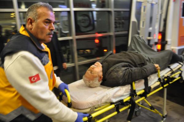 Adıyaman’da minibüs devrildi: 19 yaralı