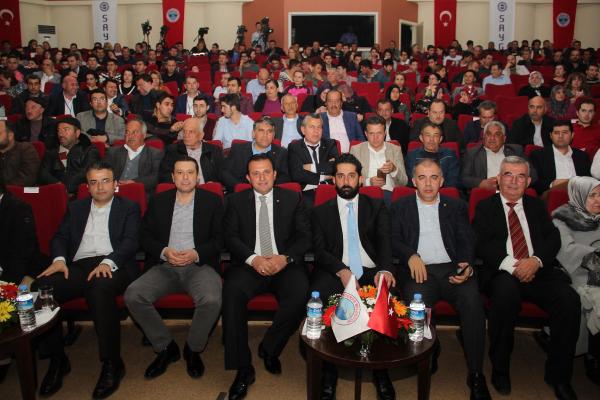 İzmir'de 'Cumhurbaşkanı Erdoğan' konferansı