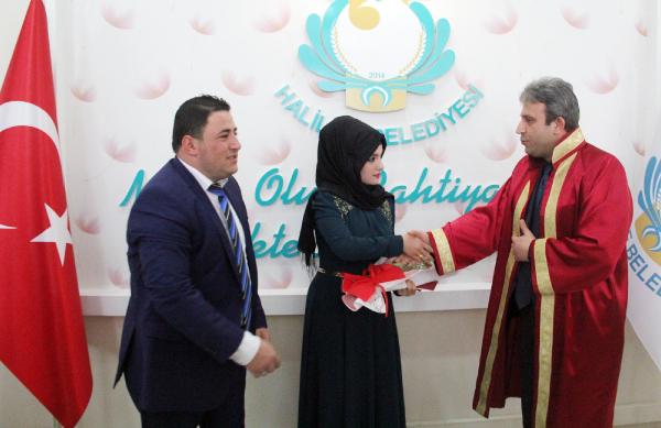 Sevgililer Günü'nde, Şanlıurfa'da 49 çiftin nikayı kıyıldı
