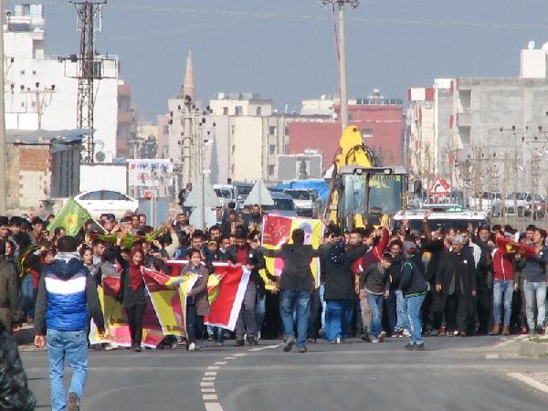 Cizre'de öldürülen PKK'lı Viranşehir'de toprağa verildi