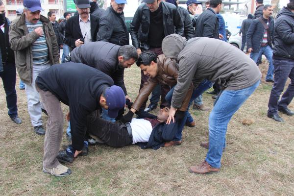 Batman'da Öcalan için olaylı yürüyüş