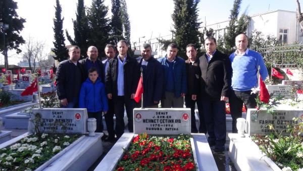 Sevgililer Günü'nde şehit düşen arkadaşlarına koştular