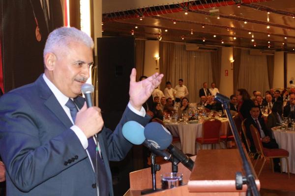 Bakan Yıldırım, başkanlık sistemini savundu