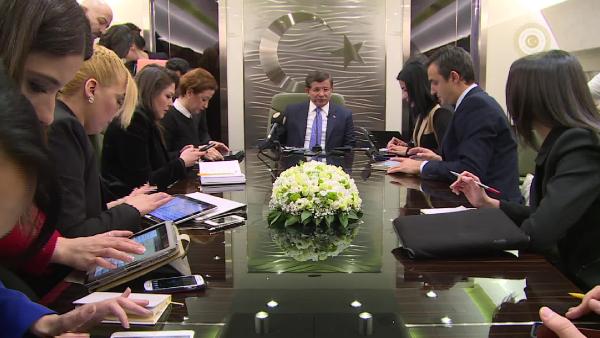 Davutoğlu: "Bugün Türkiye'de PKK, Suriye YPG Rusya'nın açık bir enstrümanı, bir aracı konumundadır ve onun yayılmacı politikalarının piyonlarıdır"