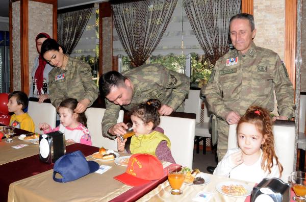 Anaokulu öğrencileri Jandarma Komutanlığı'nı gezdi