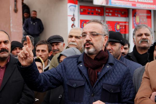 Sırrı Sakık: Bu topraklarda ölümü değil, yaşamı tanrılaştırın