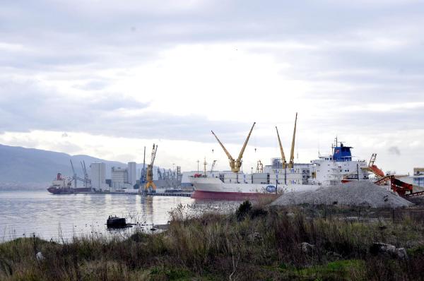 Kocaeli Barosu'ndan Derince Limanı'na dolgu tepkisi