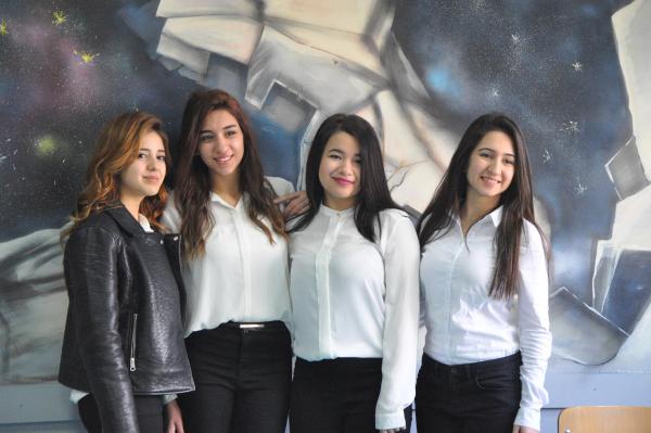 Sınıflarını hayallerindeki gibi boyadılar