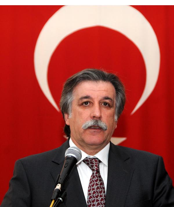 Topa kafa vuran futbolcular ve kafaya darbe alan boksörler dikkat