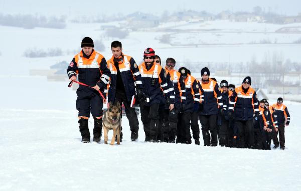 Van'da çığ tatbikatı