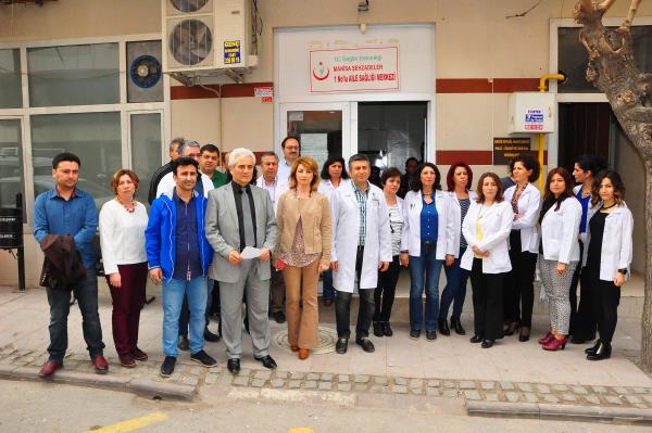 Kadın hekime saldırıya protesto